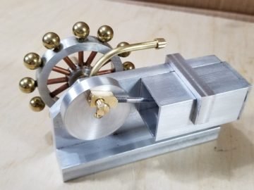 Engine with Square Cylinder and Round Piston