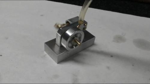 Little-Engine-Reviewq-1_Moment_2