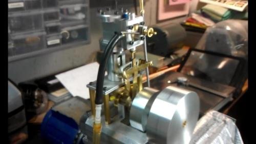 Little-Engine-Reviewq-1_Moment_9